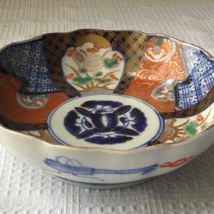 Antique Chinese Porcelain Bowl/ Antique Imari Style Bowl