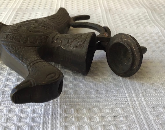 オイルランプ　鳥形　銅製　金属工芸　珍品　アンティーク　カ10 17th Century Arabic/ Islamic Brass Oil Lamp, Bird-shaped Oil Lamp