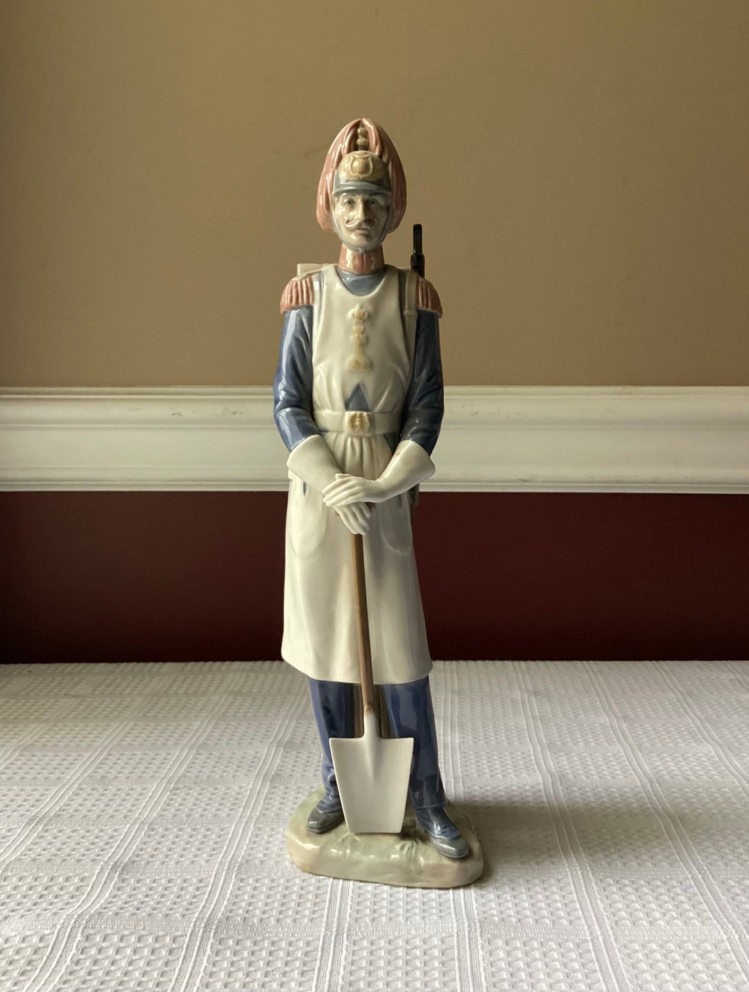 12 Tall Vintage Lladro Soldier Porcelain Figurine, Spain 4839 Etsy