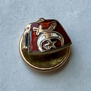 Vintage Gold (?) Shriners Pin Signed H&O