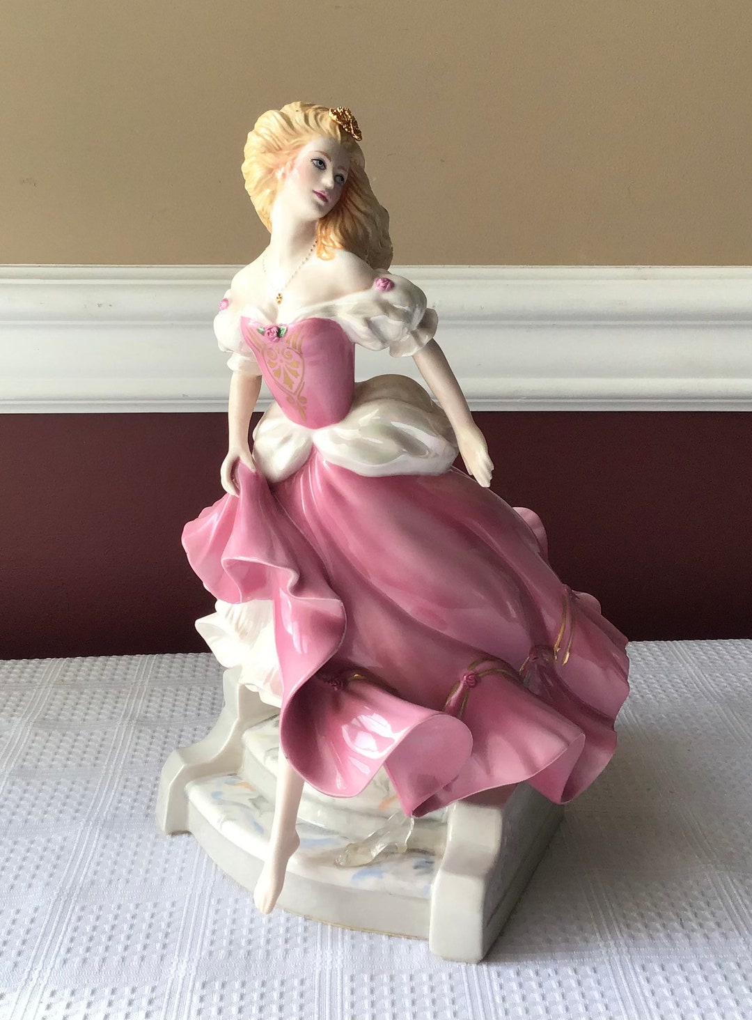 Vintage Franklin Mint Fine Porcelain Cinderella Figurine - Etsy