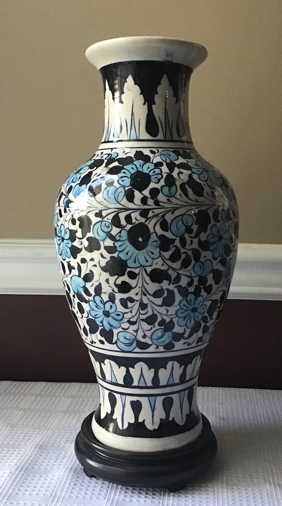 CFCL 完売　PORCELAIN POTTERY VASE CFCL 完売 PORCELAIN POTTERY VASE Vintage Chinese Porcelain Vase