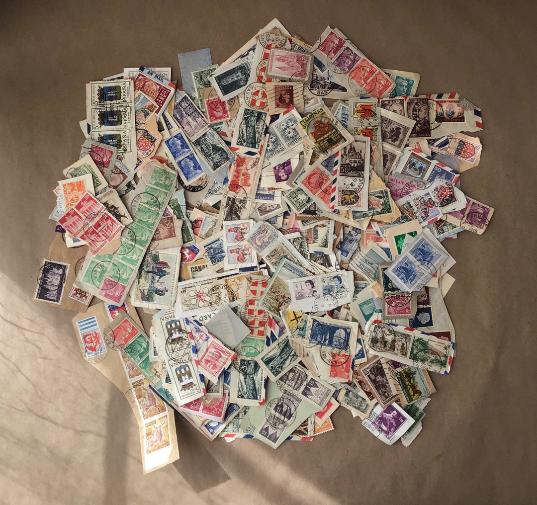 Lot of 820+ Vintage International Postage Stamps - Etsy