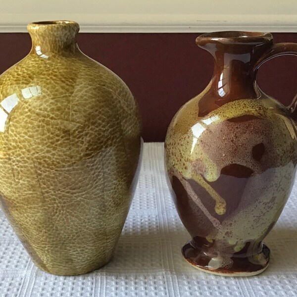 Vintage Chinese Porcelain Vase And Pitcher