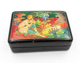 VTG Russian Signed Hand Painted Folk Art Fairy Tale Lacquer Box