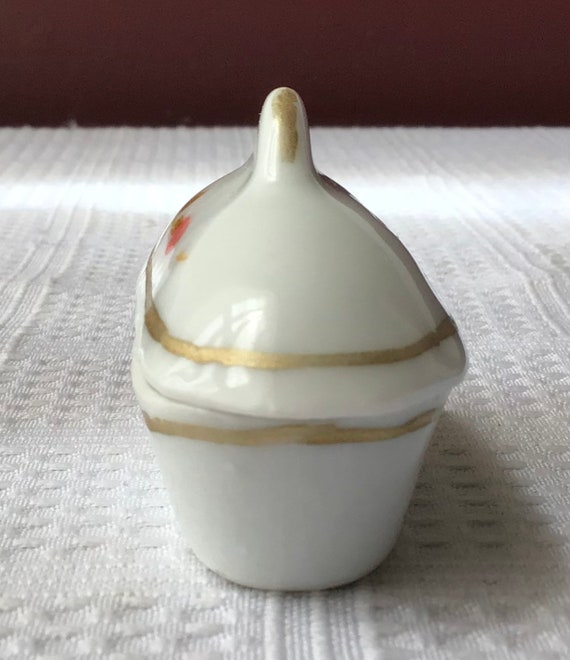 Vintage Small Porcelain Hand Painted Trinket Box - image 2