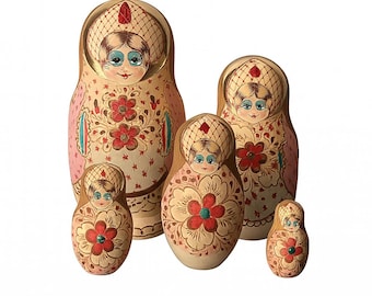 VTG Russian Matryoshka Nesting Dolls, Signed, Set of 5, Folk Art, Tallest: 6” T