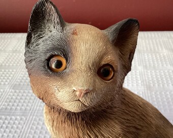 Vintage Sandicast Sit Kitten - Calico Cat Figurine, Handcast