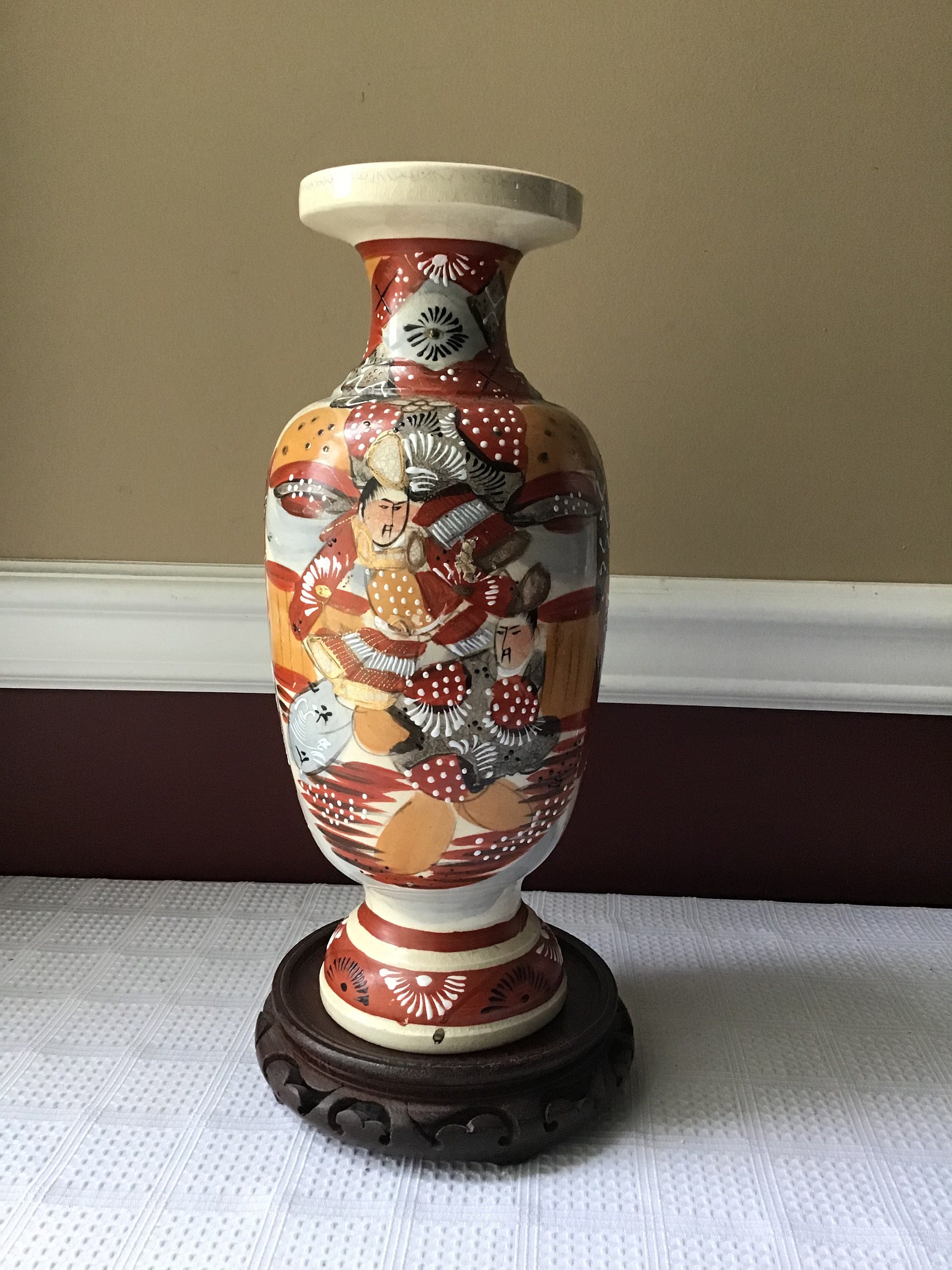 137 Antique Japanese Vases For Sale 