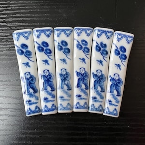 VTG Chinese Blue & White Porcelain Pottery Chopstick Rests, Child Motif, 3&quot; L