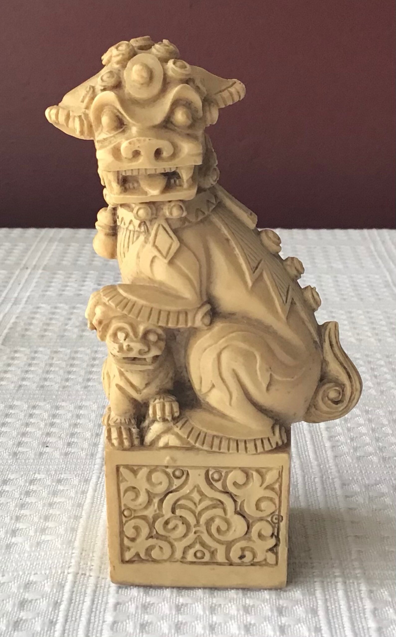 resin foo dog
