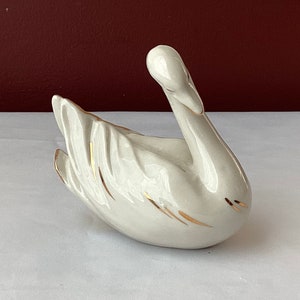 Vintage F.A.D. Capodimonte Porcelain Swan Figurine Made In Italy