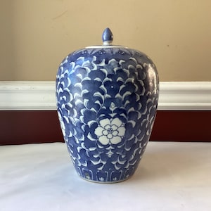 Large VTG Chinese Porcelain Blue & White Melon Jar, Marked, 10.25&quot; x 7&quot;