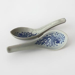 Pair of Vintage Chinese Porcelain Blue & White Spoons, Unmarked