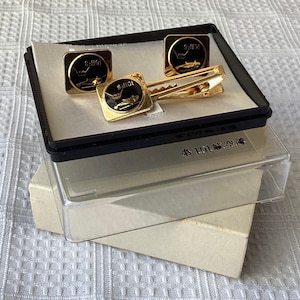 Vintage Japan Military Training Squadron Gift To USN Commander Cufflinks Tie Clip
