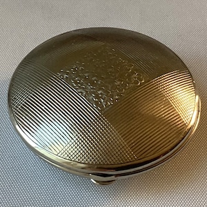 VTG Richard Hudnut Three Flowers Cosmetic Mirror Compact Made In USA