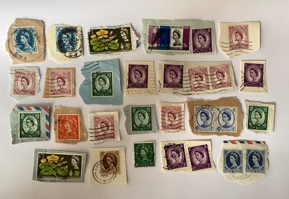Vintage Lot of 29 Great Britain Queen Elizabeth II Postage