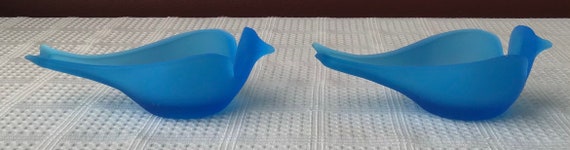 Pair Of Translucent Frosted Bird-Shape Trinket Di… - image 2