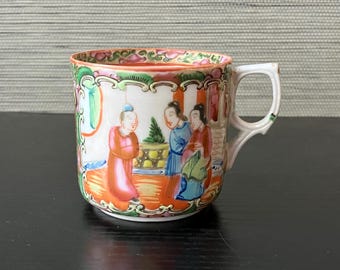 Antique Early Republic Chinese Porcelain Rose Medallion Tea Cup, (damaged)