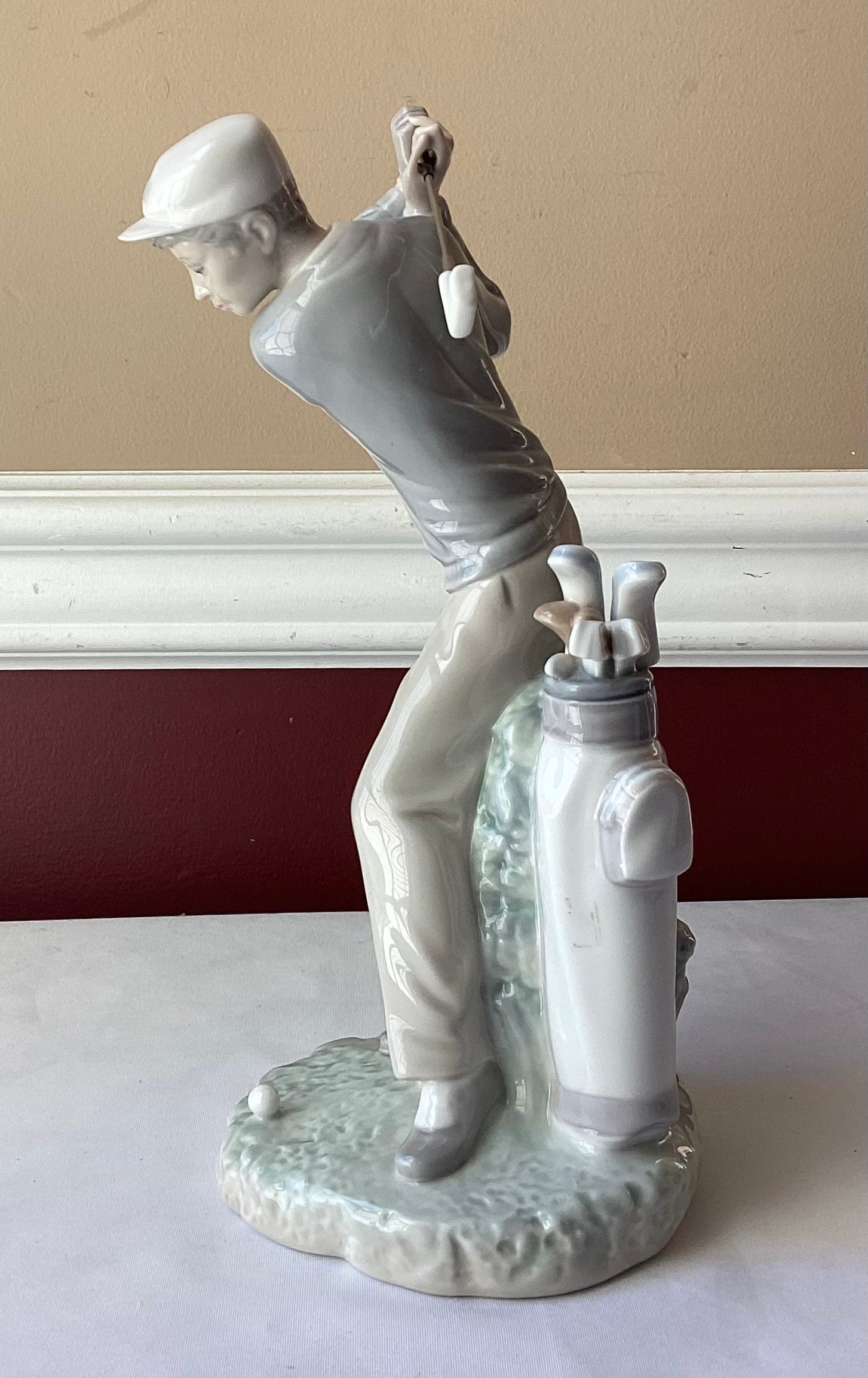 Vintage Lladro Young Man Golfer Porcelain Figurine, 11