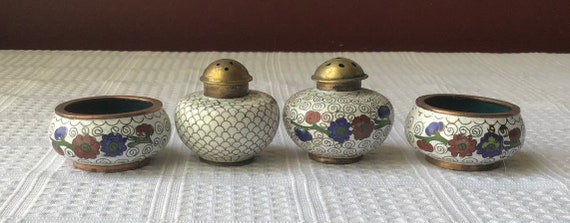 Lot of 4 Vintage Chinese Miniature Cloisonné Piec… - image 1