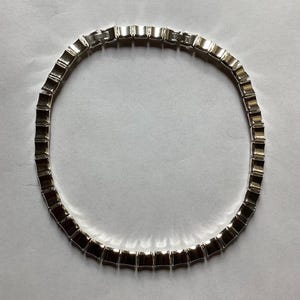 Vintage Silver Tone Necklace, 18&quot; L, 5 1/4&quot; Internal D.