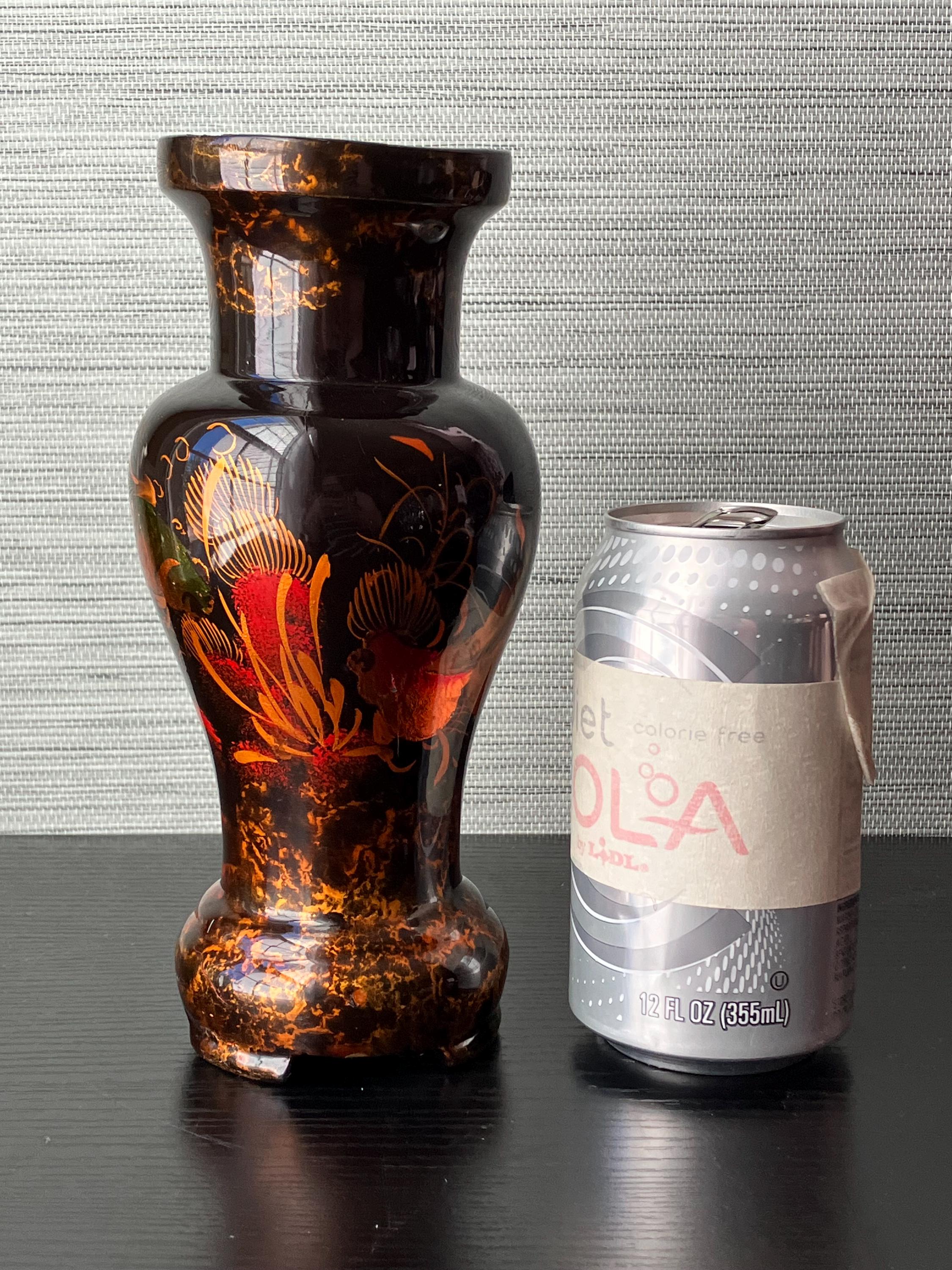 アンティーク風ドラ　アジア Vintage Asian Black Lacquer Vase W/ Red-yellow Bird Motif, 7.75” W