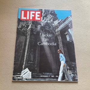 Vintage Life Magazine November 17, 1967 - Jackie [Kennedy] In Cambodia