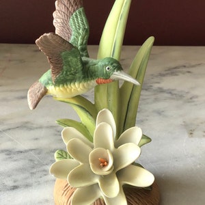 Vintage Royal Heritage “Birds In Flight” Porcelain Hummingbird Figurine, 5” Tall