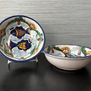 Pair of VTG Mexican Talavera Pottery Wall Decor Bowls, Folk Art Fish Motif, 6&quot; W