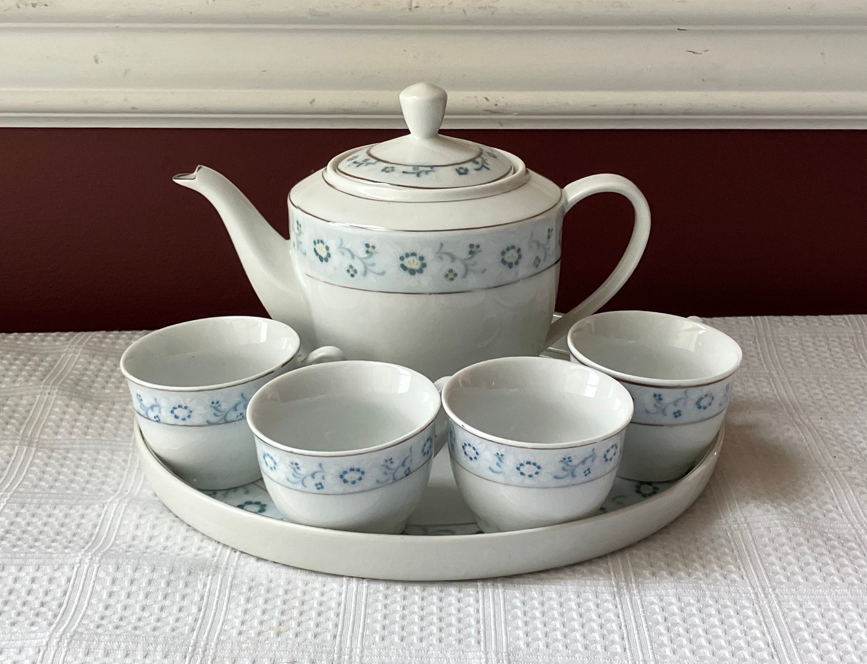 Juego de porcelana china VTG azul y blanca: tetera, tazas de té y bandeja  para servir, marcadas