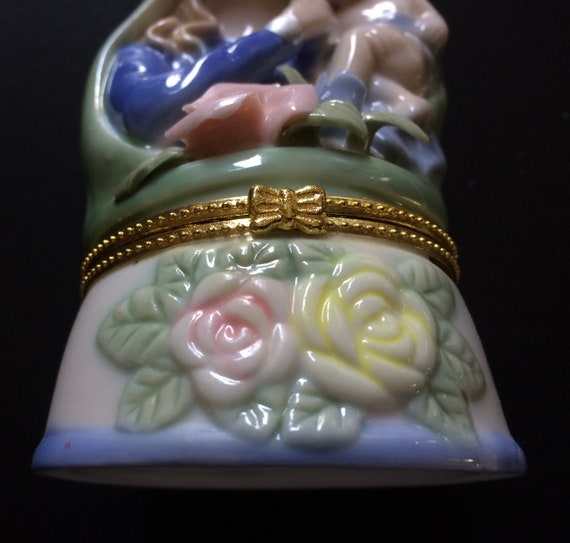 Vintage Porcelain Trinket Box, Mary & Jesus, Reli… - image 3