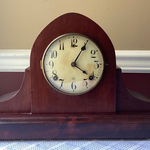 Antique WM. L. Gilbert Clock Company Mantel Clock, USA, (may need Service), 18”W
