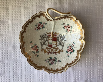 Excellent Antique Edme Samson French Porcelain Armorial Bowl with Coat of Arms, France