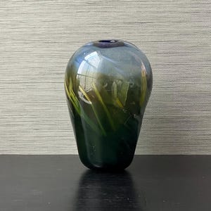 VTG Murano Glass Vase, Hand-Blown Swirl Design with Controlled Bubbles, 8.25” T