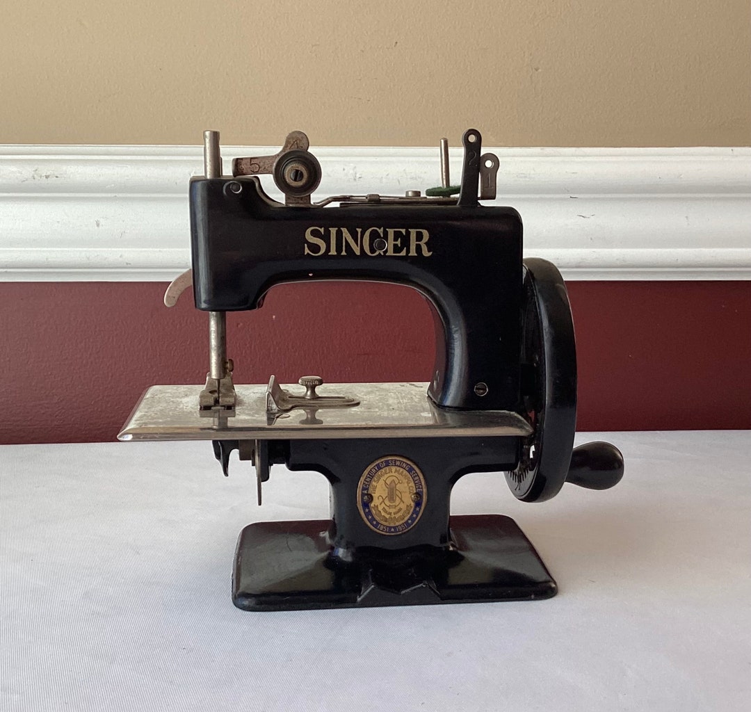 VTG Childrens Singer Sewing Machine A Century of Sewing Etsy