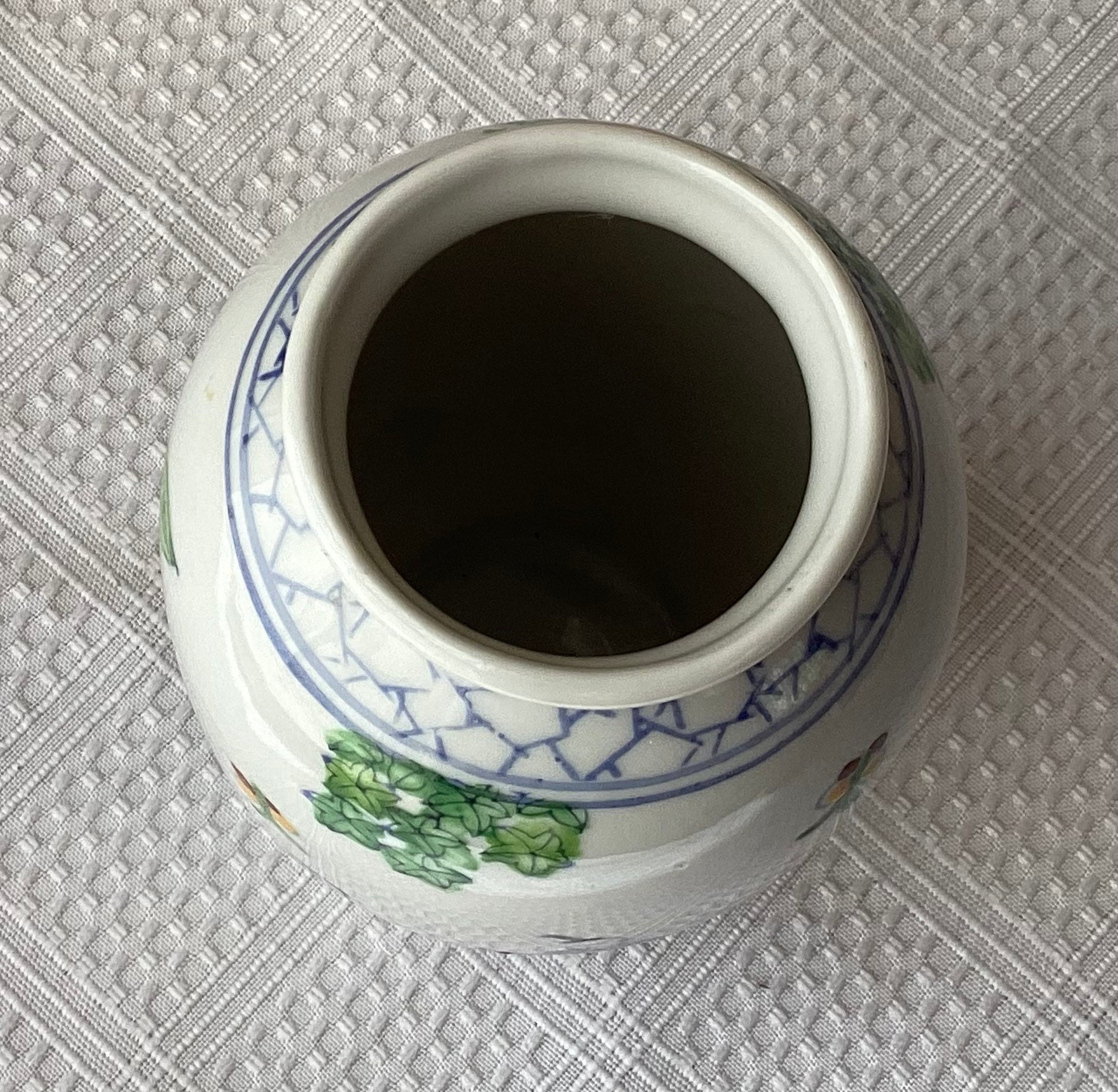 VTG Asian Porcelain Vase Made in Macau 6 Tall Hand Painted Etsy