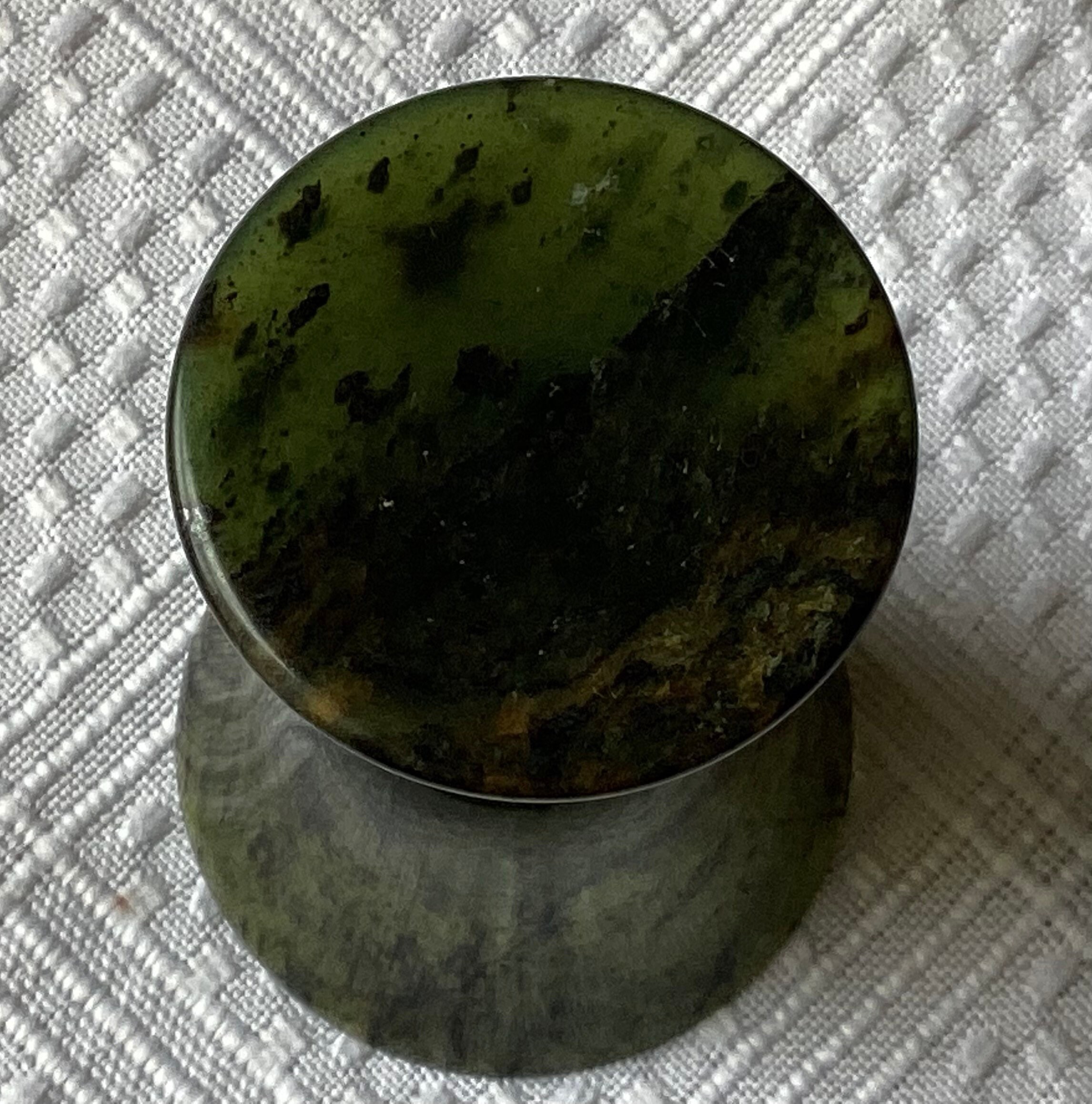 アンティーク 中国 グリーン ジェード Antique Chinese Green Jade Goblet, 2.5” Tall X 1.5” W. - Etsy