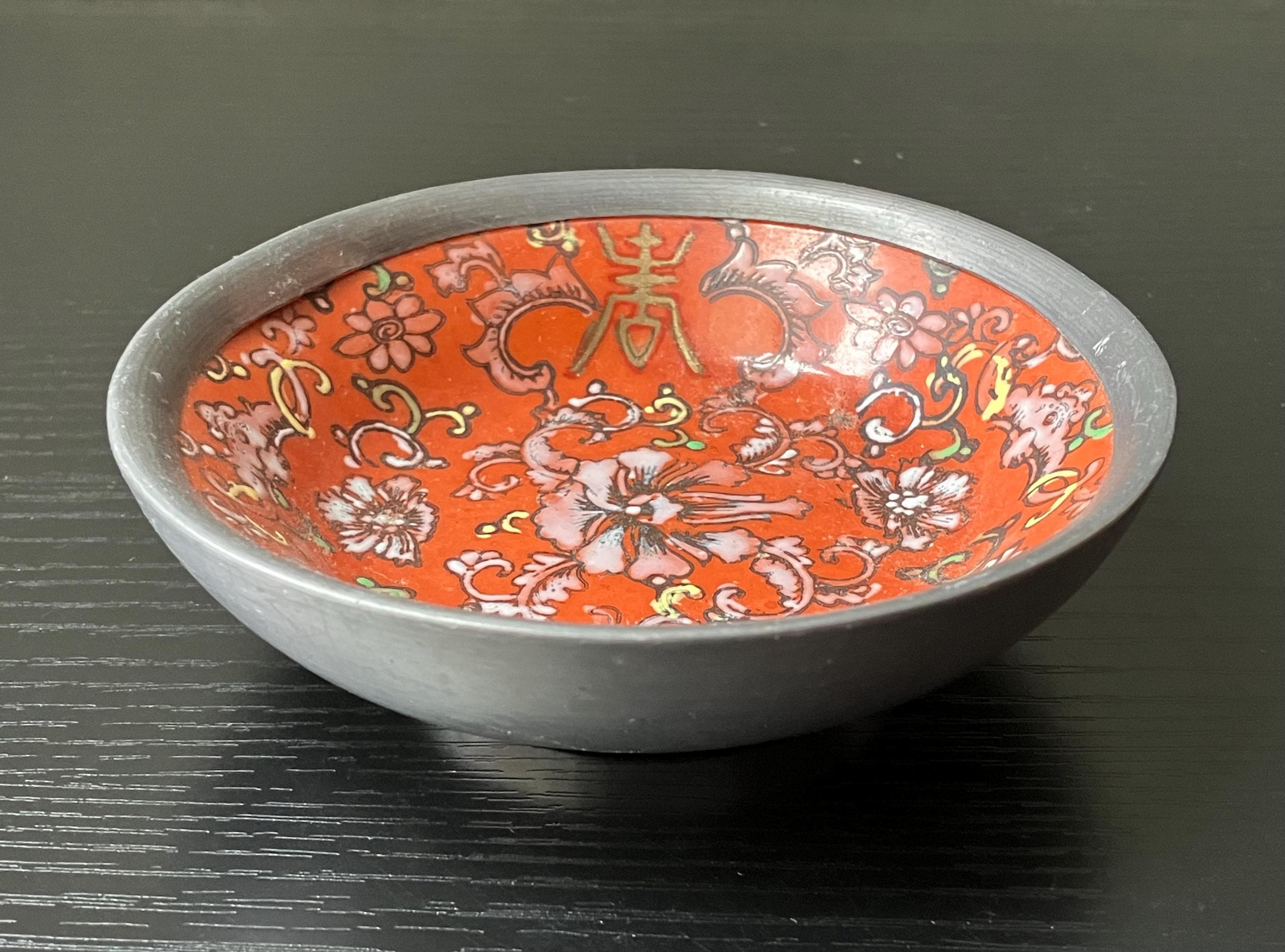 Hand painted in Thailand ハンドペイント 金彩 花文様皿 Hand painted in Thailand ハンドペイント 金彩 花文様皿 - メルカリ