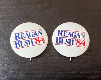 Lot Of 2 VTG Reagan Bush ’84 Campaign Pins – Vintage Political Memorabilia USA