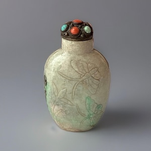 Antique Qing Dynasty Era Chinese Jade Snuff Bottle With Natural Stones Stopper