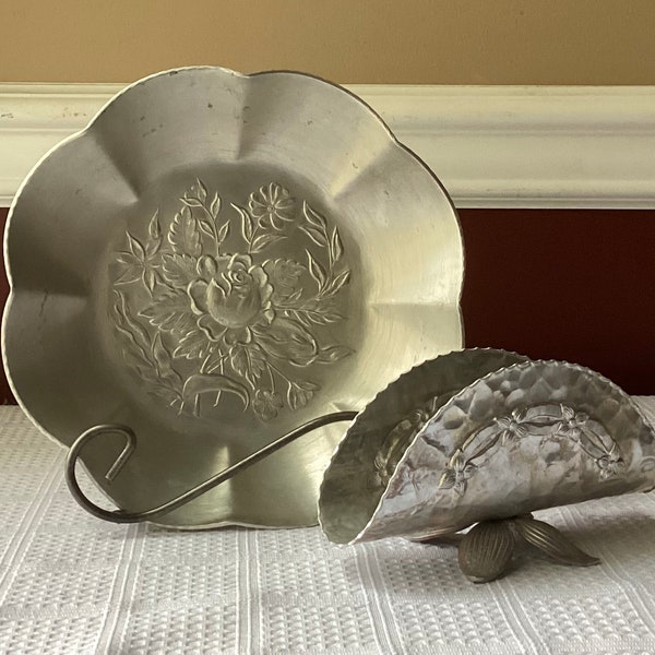 VTG 2-piece Aluminum Flower Bowl (Everlast) & Napkin Holder (unmarked)