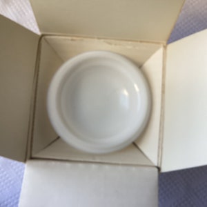 Vintage Avon Dynasty Perfumed Candle Holder, Bird-design, Milk Glass Candle Holder, in Box image 7