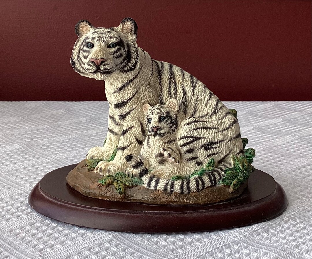 Vintage Living Stone “generations” White Tiger & Cub Figurine on Wooden ...