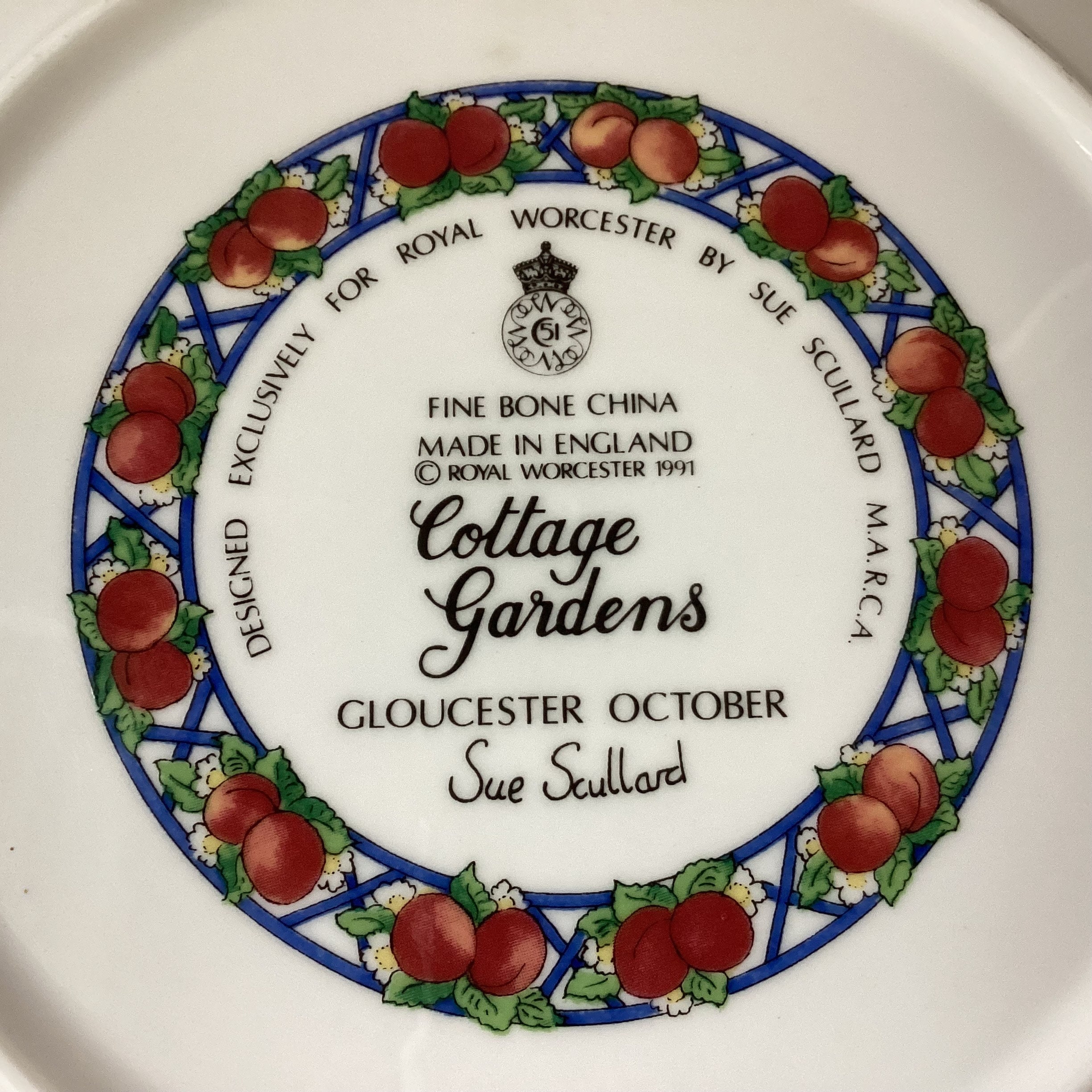 英国製 worcesterボタニカル❁﻿リースと金彩の美しいプレート大 VTG Royal Worcester Cottage Gardens Gloucester October Fine