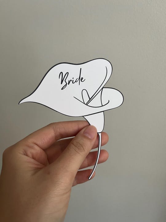 Custom Calla Lily Place Cards, Modern Wedding Guest Names, Cardstock