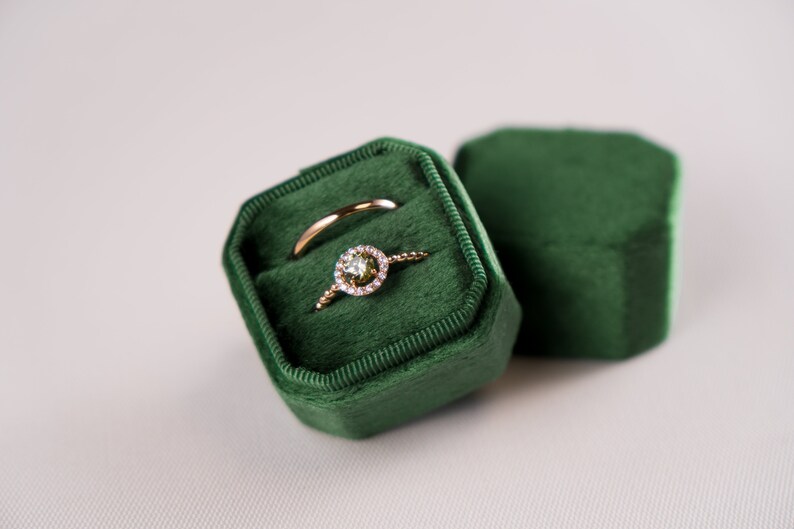 emerald green ring box