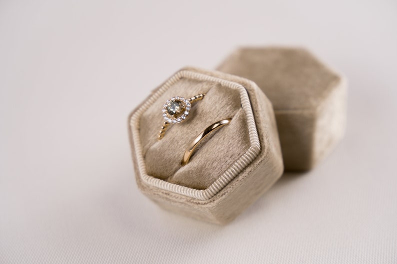 Wedding Velvet ring box Hexagonal ring box Gift Akaroa beige Velvet box