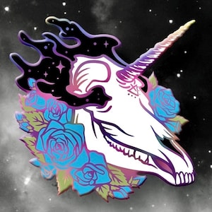 Pin de esmalte de calavera de unicornio: alfiler de unicornio, alfiler de caballo, alfileres de esmalte espeluznantes, alfiler oculto, espíritu de unicornio, alfileres de brujas, cultura buitre,