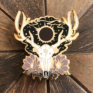 Eclipsim Elk Skull enamel pin, elk pin, deer enamel pin, spooky enamel pins, occult, deer pin, starry enamel pin, witchy pins